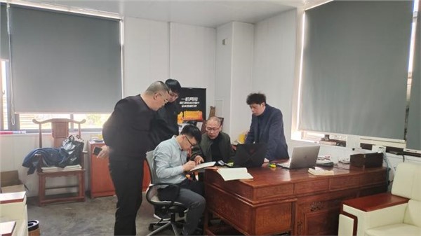 向科瑪森技術(shù)工作者致敬：堅持不懈的努力鑄就輝煌明天