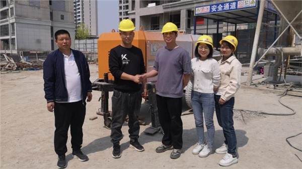 大愛無疆，善德永存——平頂山龍海公司梁總團隊紀實