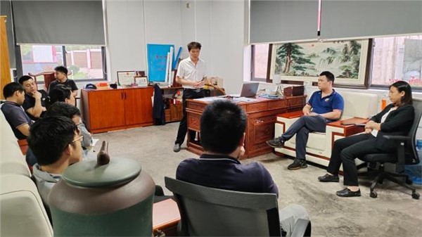 【科瑪森公司】舉辦安全生產(chǎn)會議，強調(diào)安全意識和措施的重要性